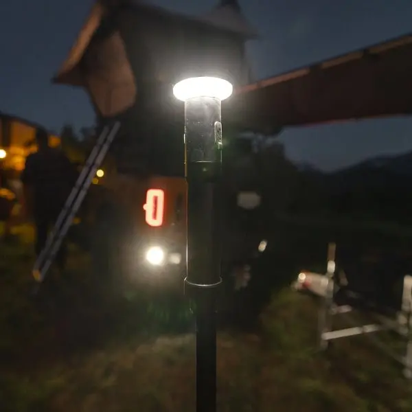 Smittybilt 8Ft Led Camp Light With 360 Degrees Of Light + Removable Flashlight 1