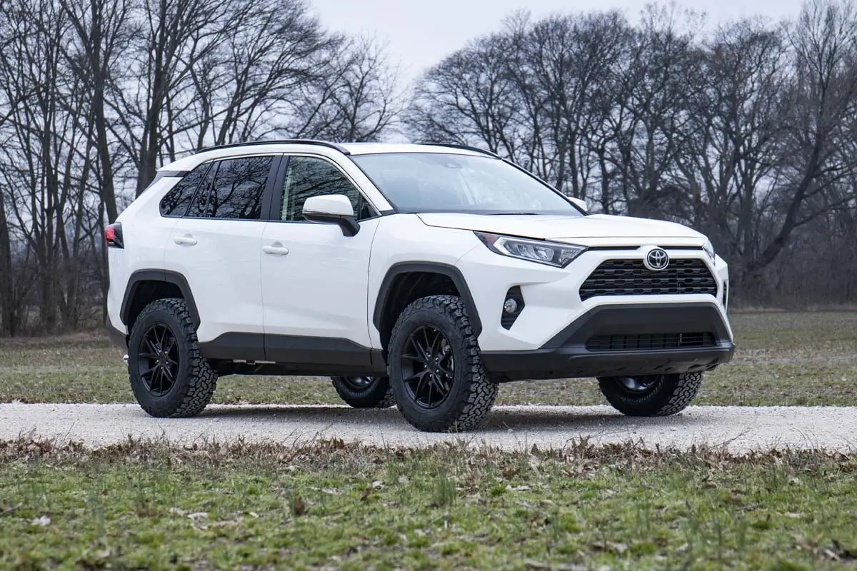 Rough Country 73131 Complete 2.5" Lift Kit With N3 Struts For 2019-2024 Toyota Rav4 1
