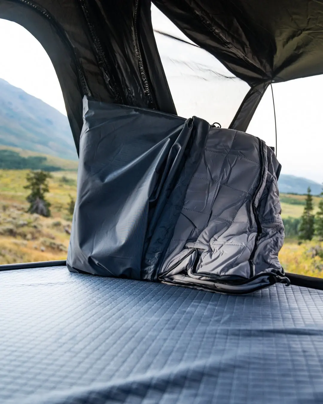 Wasatch Insulation & Cross Bars Bundle – Add Warmth + Gear Capacity To Your Roof-Top Tent 1