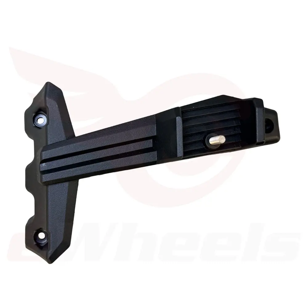 Oryx: Front Protective Bumper, Left 1
