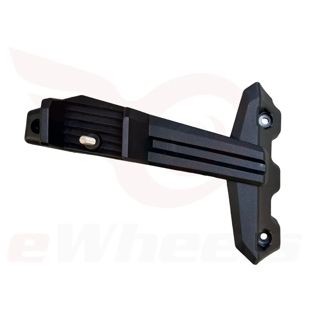 Oryx: Front Protective Bumper, Right 1