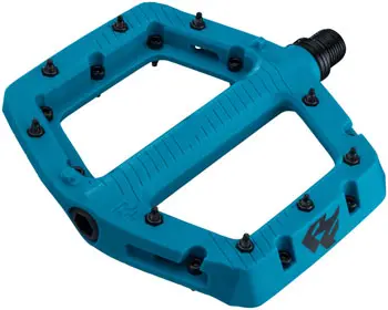 Raceface Chester Pedals - Platform, Composite, 9/16", Large, Turquoise 1