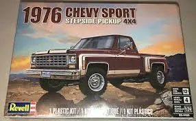 1:24 1976 Chevy Sport Stepside Pickup 4X4 1