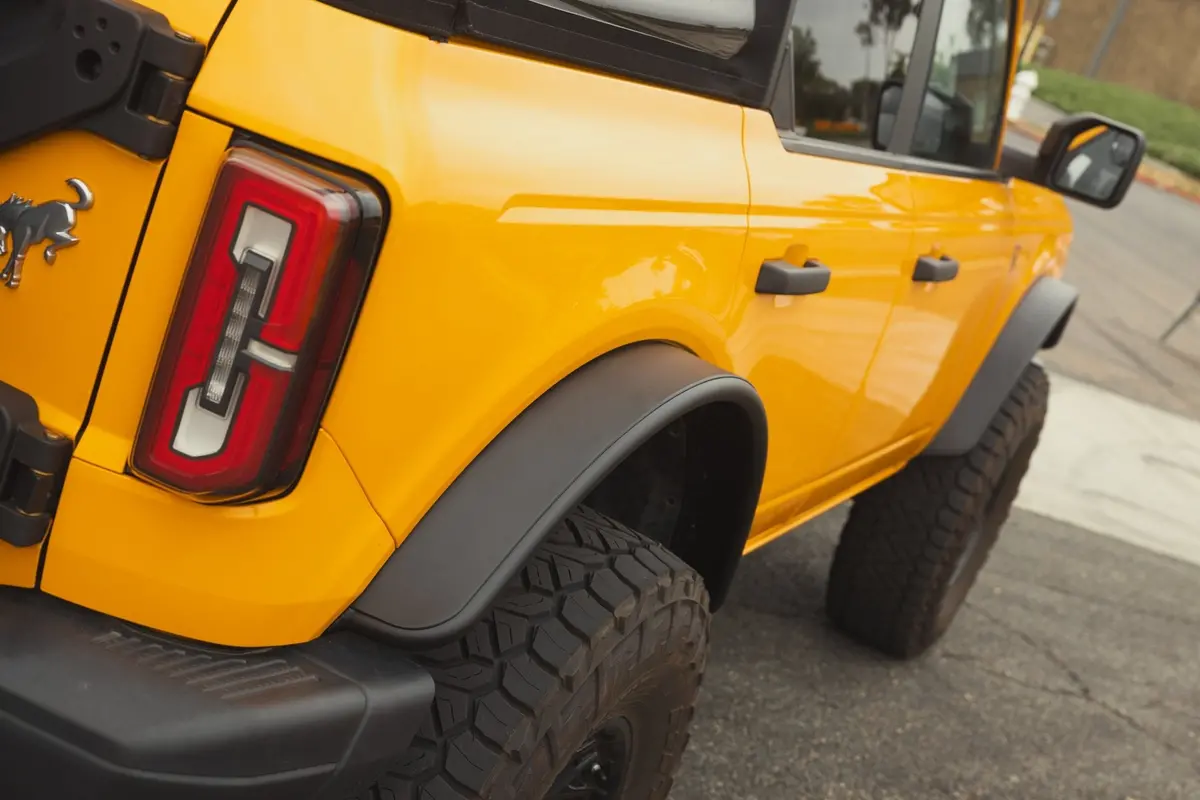 Smittybilt Rear Aluminum Fenders For 2021-2026 Ford Bronco 4-Door 1