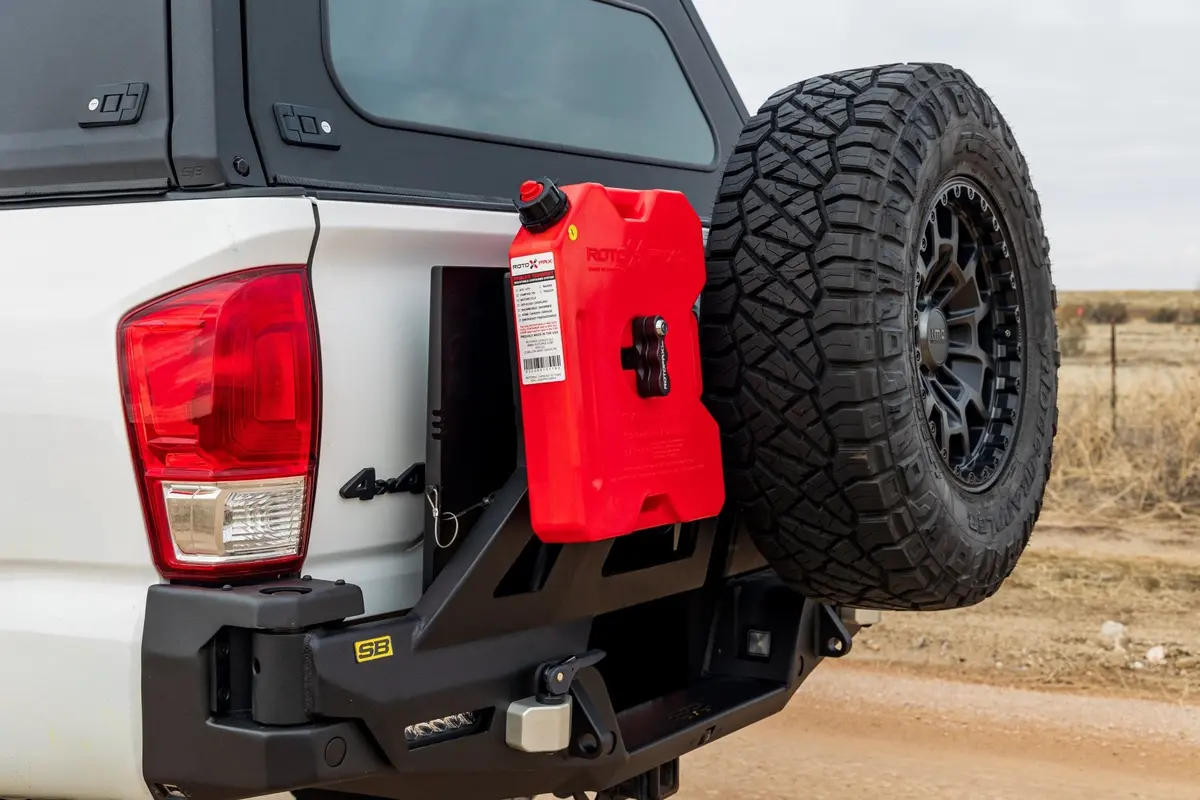 Smittybilt Modular High Clearance Rear Bumper & Led Lights For 2016-2023 Toyota Tacoma 2