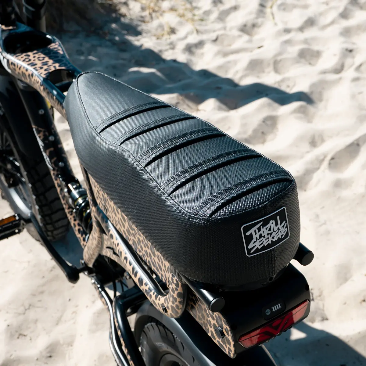 Ace Thrill Seekers Seat Cover - Black 1