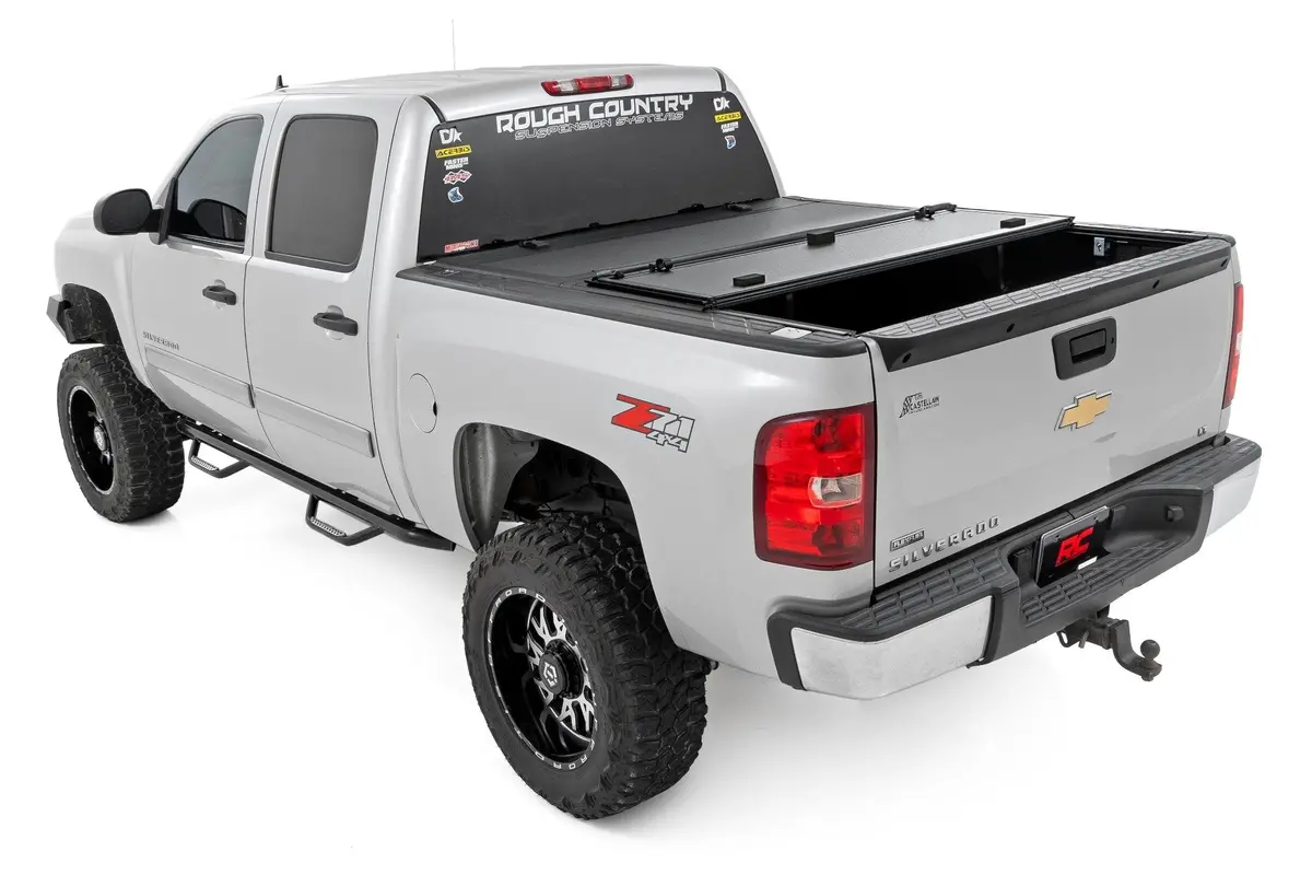 Rough Country Hard Tri-Fold Flip Up Tonneau Cover For 2007-2013 Gm Silverado Sierra 1500 (5.8Ft Bed) 1