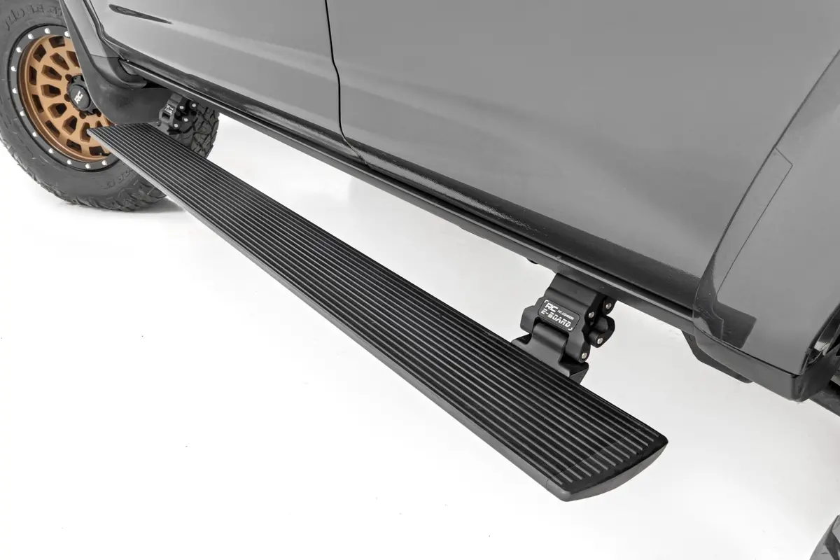 2010–2024 Toyota 4Runner Power Running Boards | Rough Country E-Boards 1