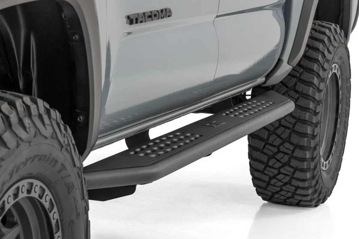 Rough Country Ov2 Running Boards – Toyota Tacoma (2016-2023) Crew Cab 1