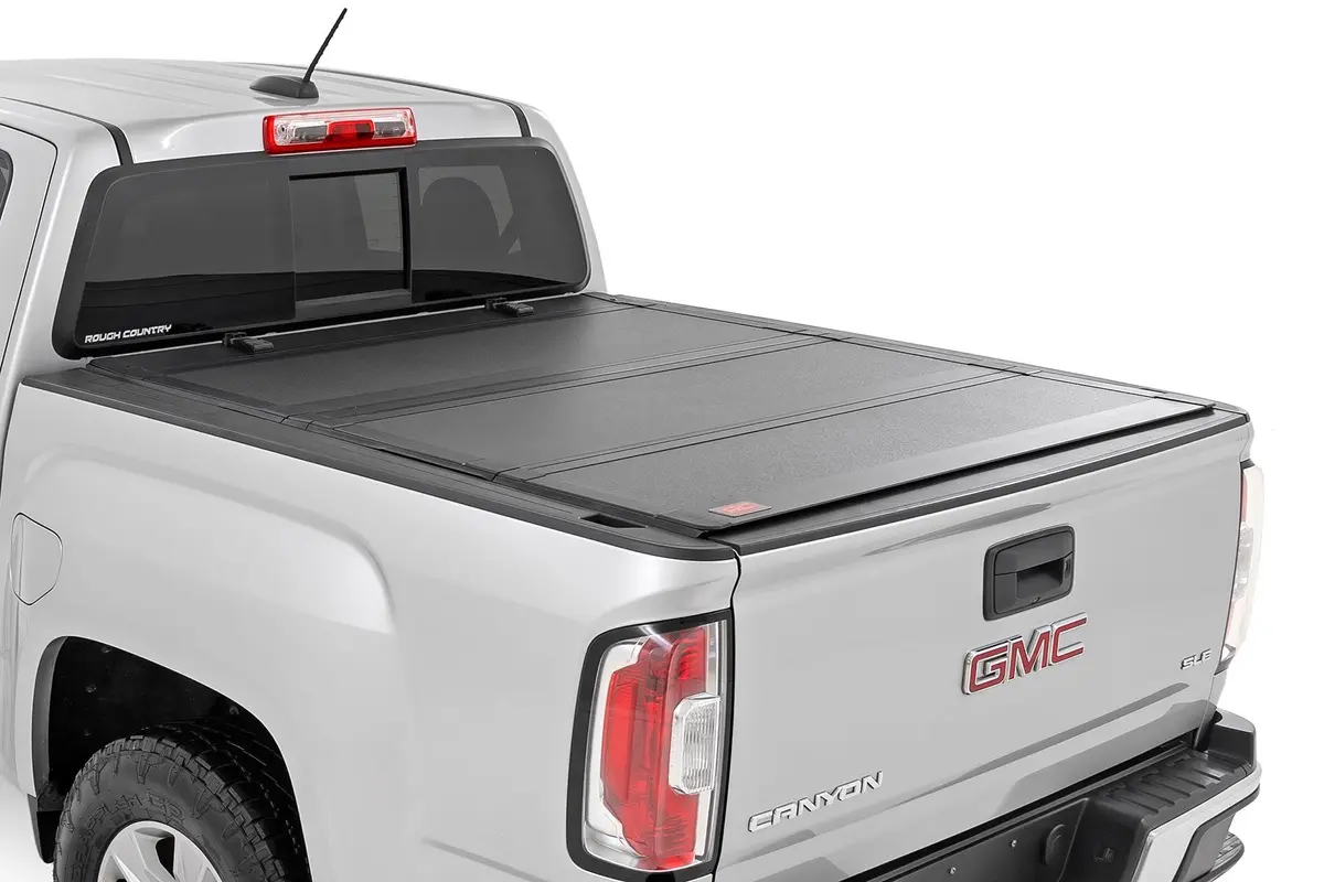Rough Country Hard Tri Fold Aluminum Tonneau Cover For 2015-2026 Colorado Canyon 1