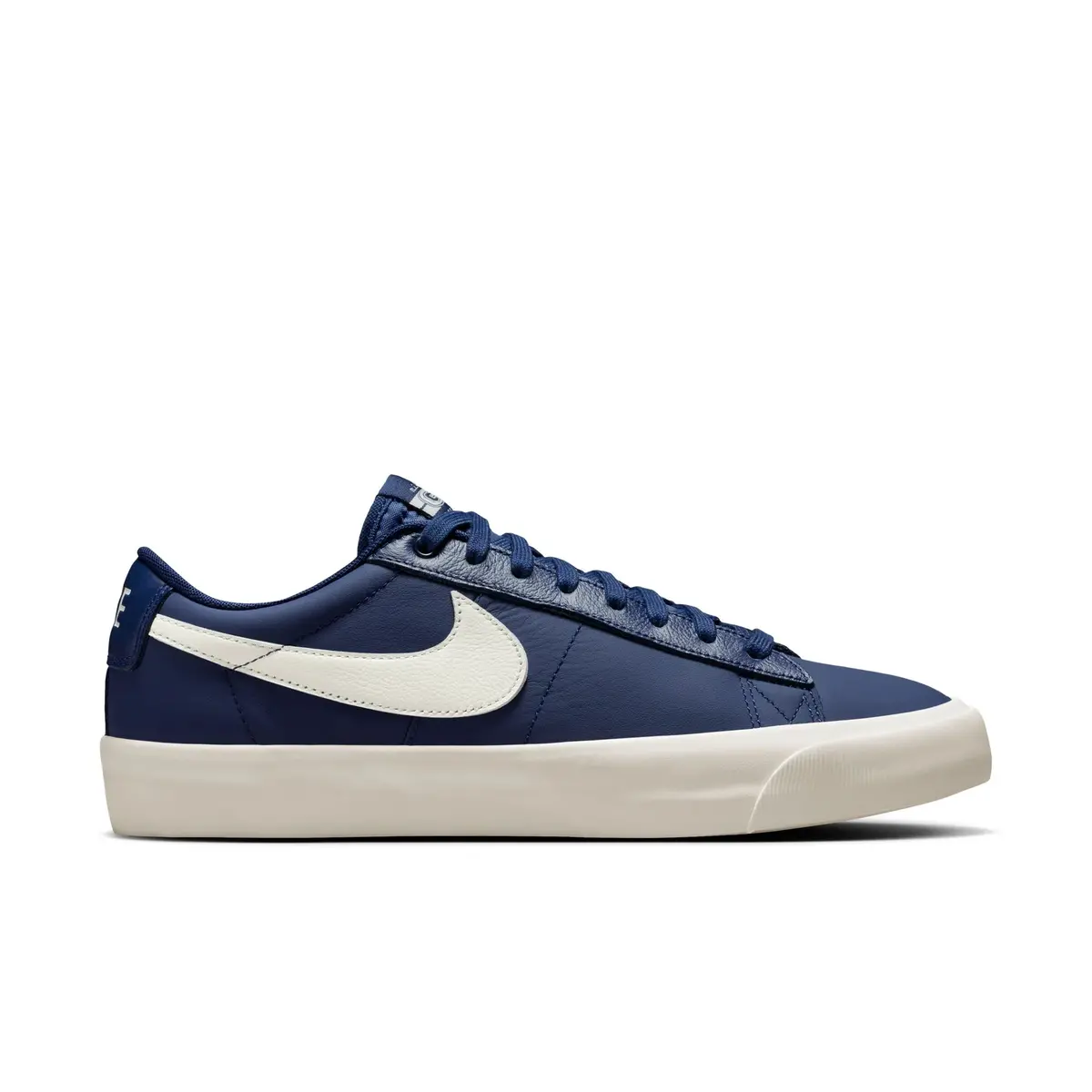 Nike Sb Zoom Blazer Low Pro Gt Shoe - Blue Void/Sail 1