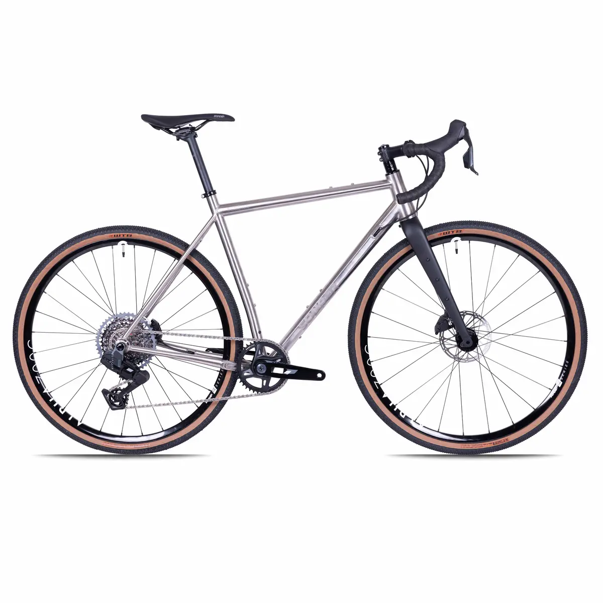 Sedona Rival Axs Xplr 1