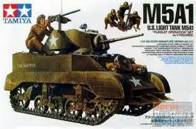 1:35 M5a1 U.S. Light Tank "Pursuit Operation" Set W/4 Figures 1